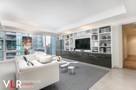 Condo in Downtown Vancouver, BC - Photo 2