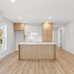 4 1/2 - CONDO NEUF ** Animaux permis 25 lbs et moins ** - Photo 2