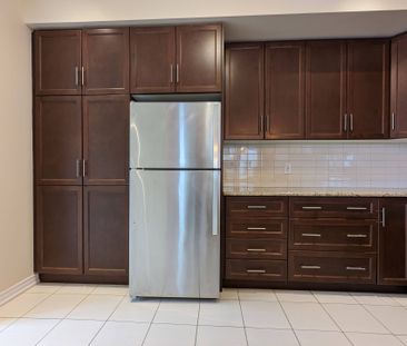 For Lease - 365 Belcourt Common Street, Oakville, Ontario - Photo 5