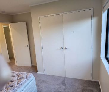 3 Bedroom Near West Harbour Marina. $770 - Photo 1