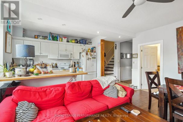 2 - 78 CAMBRIDGE STREET N - Photo 1