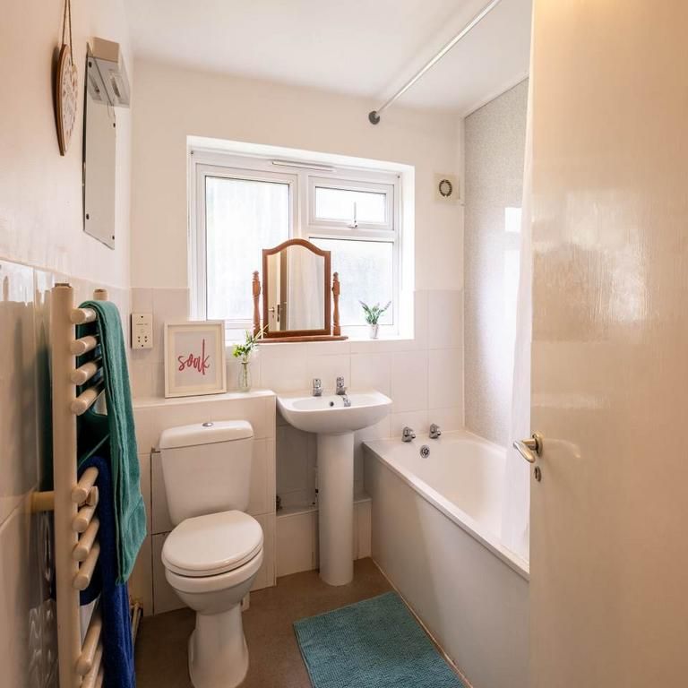 2 bedroom house to rent - Photo 1