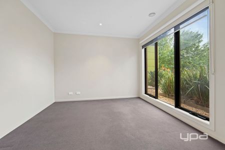 40B The Avenue, Caroline Springs - Photo 4