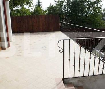 Apartament de inchiriat + terasa in imobil tip vila + loc de parcare! - Photo 4