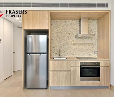 IMMACULATE STUDIO IN MIDTOWN MACPARK - Photo 3