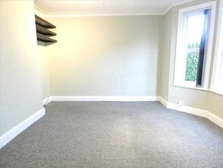 3 bedroom detached house to rent - Photo 3