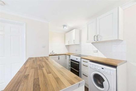 High Beech, Bracknell, Berkshire, RG12 - Photo 3