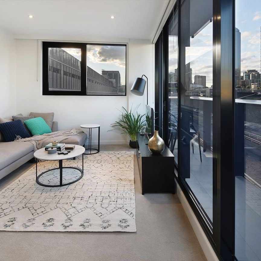 2-BED 1-BATH, NOT FURNISHED, NO SHORT-TERM - Photo 1