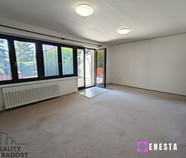 Pronájem domu 200 m² s pozemkem 182 m² - Photo 1