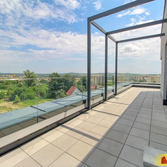Znojmo, pronájem bytu OV 4+kk. 96 m - Фото 1