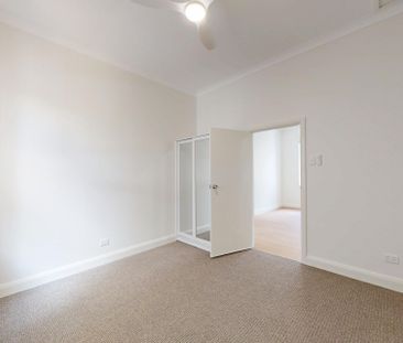 8 Saint James Road, New Lambton NSW 2305 - Photo 5