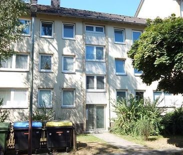 Innenstadtlage! Teilrenovierte 2,5-Zi.- Wohnung - Photo 2