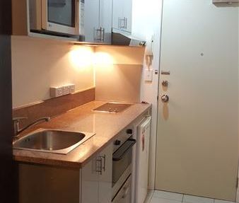 CITY CENTRAL - 1 Bedroom Apartment - Photo 5