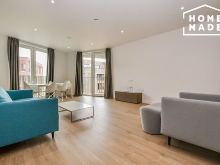 Eastwick & Sweetwater, Stratford, E20 - Photo 3