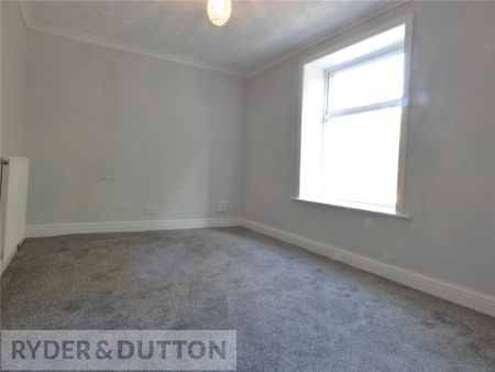 2 bedroom end of terrace house to rent - Photo 3