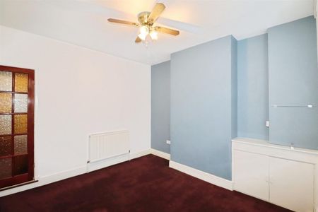 2 BED Terraced House To rent - Photo 2
