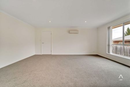 Spacious Family Home - Photo 3