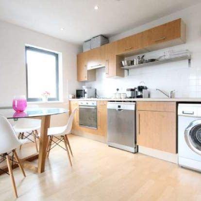 1 bedroom property to rent in Salford - Photo 1