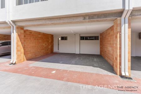 Modern 1 Bedroom apartment - Photo 3