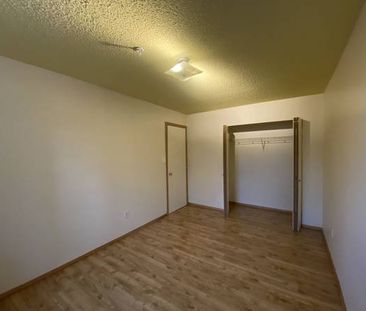 2-Bedroom Suite with in-unit Laundry near Stadium Edmonton LRT Station - Photo 1