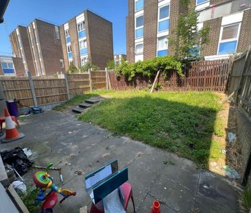 Room in a Shared House, Arbery Road, E3 - Photo 3