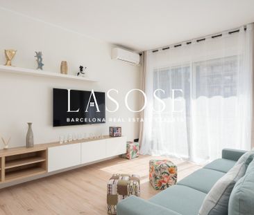 Apartment 110m² with optional garage to rent in Hostafrancs, Barcelona - Photo 3