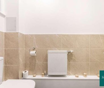 Eve Drive, Harlow, Essex, CM18 - Photo 1