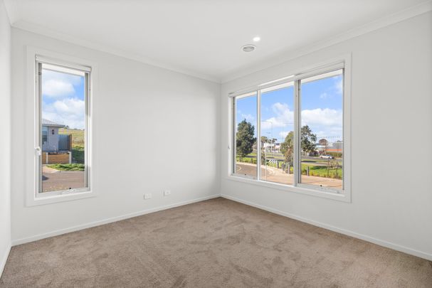 2 Kearney Place, Sunbury VIC 3429 - Photo 1