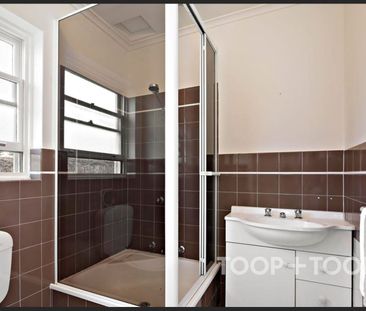 Cute & Convenient Unit in the Heart of Glenelg South! - Photo 5