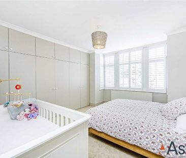 3 bedroom flat to rent - Photo 3