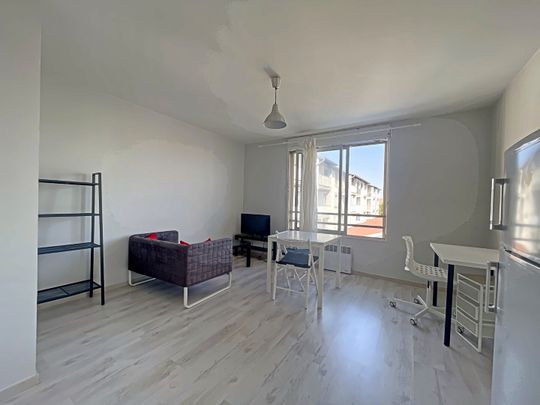 LA TERRASSE - T1 BIS RÉNOVÉ ET MEUBLÉ - PARKING, - Photo 1