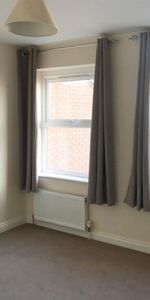 2 bedroom Flat To Let - Photo 3