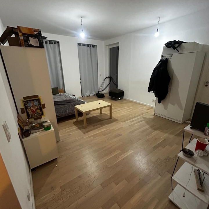Shared Room - Photo 1