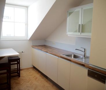 Schicke 2-Zimmer Dachgeschoss-Wohnung am Pfarrplatz 13 - Photo 5