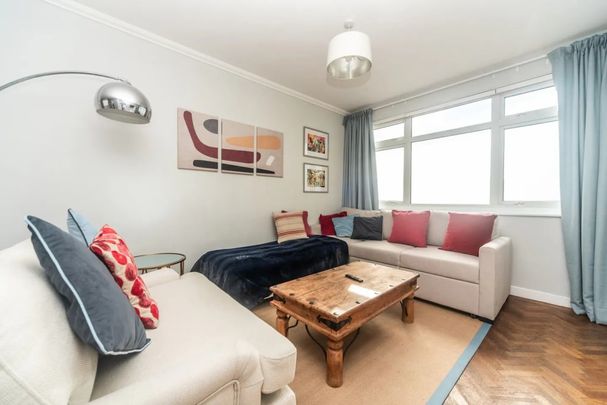 Flat 5, 117-121 Wandsworth Bridge Rd, London - Photo 1