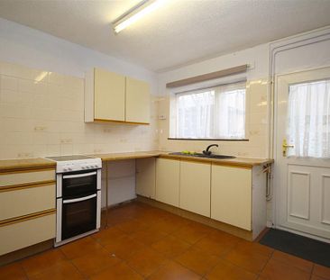 3 bedroom terraced house to rent - Photo 6