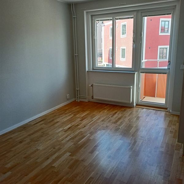 Djurgårdsgatan 33 B - Photo 1