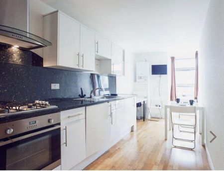 3 bedroom flat share to rent - Photo 5