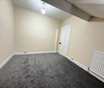 4 bedroom terraced house to rent - Photo 6