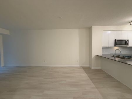 For Lease - 3260 Sheppard Avenue Unit# 405, Toronto, Ontario - Photo 2