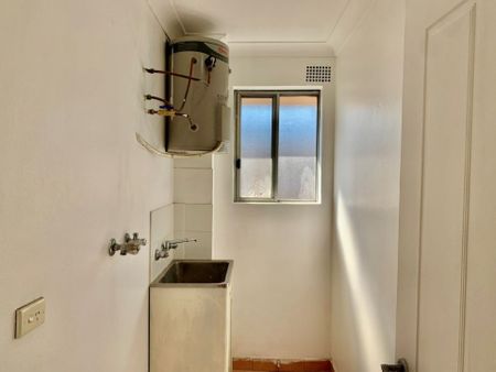 Fully Renovated Unit - Photo 2