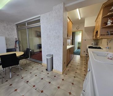 3 bedroom terraced house to rent - Photo 6