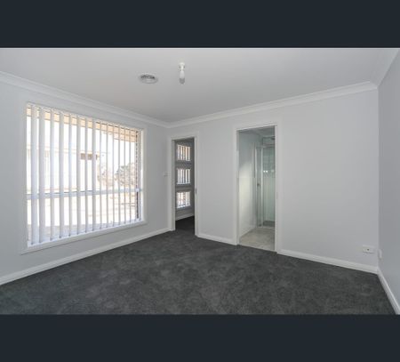 5/27a Glasson Drive, Orange, NSW 2800 - Photo 3