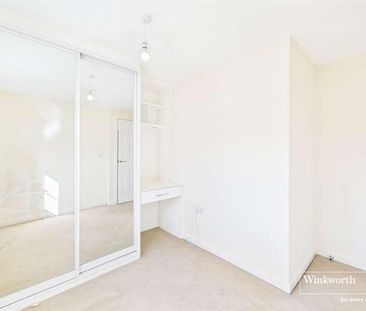 Roe Gardens, Three Mile Cross, Reading, RG7 - Photo 6