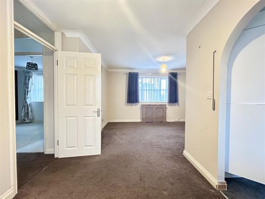 1 Bedroom Apartment To Let - Photo 1