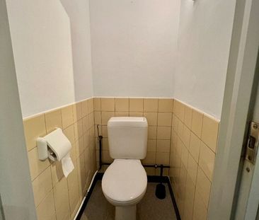 Zeer goed gelegen appartement met 2 slpks, terras en garage - Photo 3