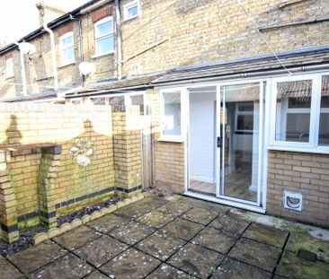 1 bedroom terraced house to rent - Photo 5
