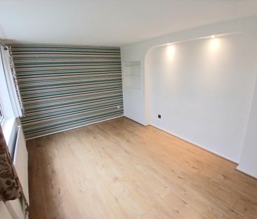 York Road, Stevenage - Photo 6