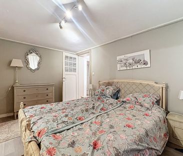 Duplex atypique meublé de 2ch / Proche des Etangs d’Ixelles. - Photo 3