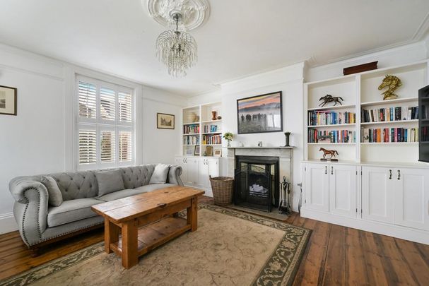 4 bedroom semi-detached house to rent - Photo 1